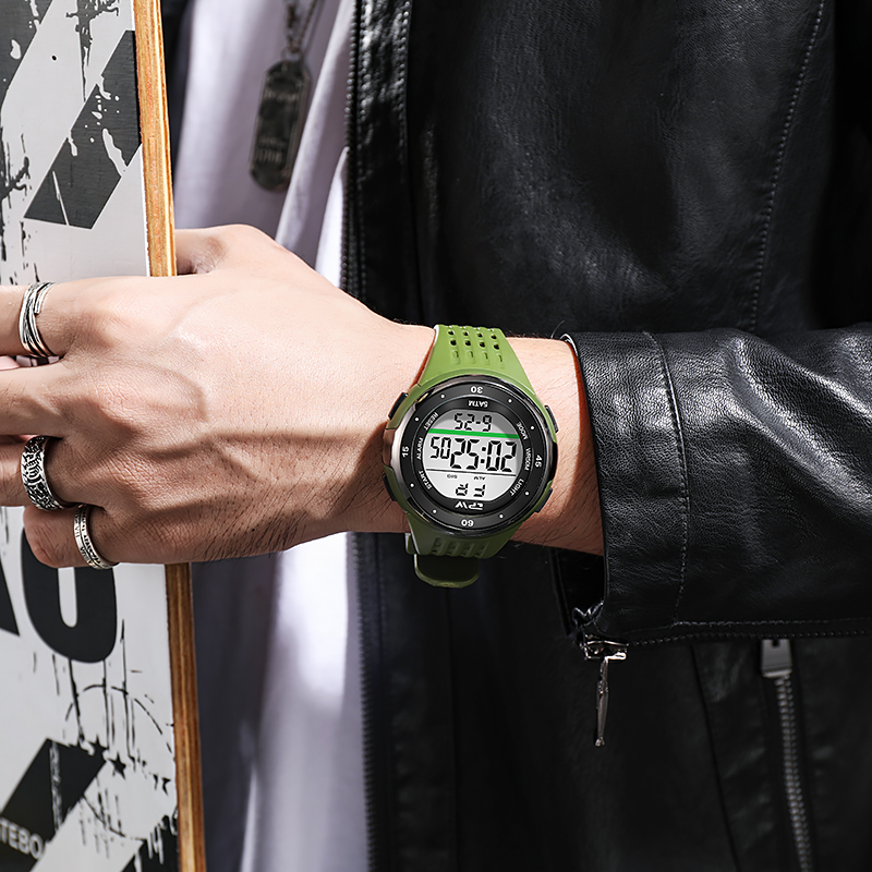 Reloj deportivo con pantalla Digital Canlendar Week, resistente al agua hasta 5atm Reloj deportivo con pantalla Digital Canlendar Week, resistente al agua hasta 5atm